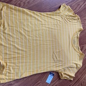 Rue 21 pocket tee